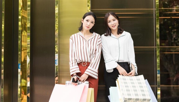 尚品網(wǎng)倒在資金壓力下！奢侈品電商出路何在？