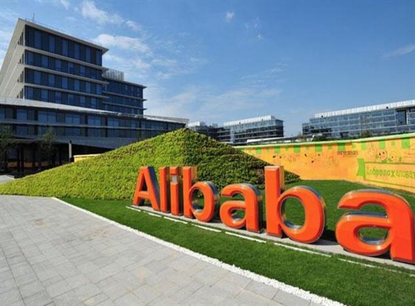 马云卸任后，新掌门人张勇表示未来5年要服务全球超10亿消费者！