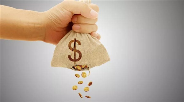 亞馬遜賣家?guī)齑婵砂l(fā)貨數(shù)量被清0，斷貨潮真的要來了？