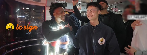 海外紅人營銷|與甲亢哥直播同框！出海賣LED燈牌的小哥什么來頭？