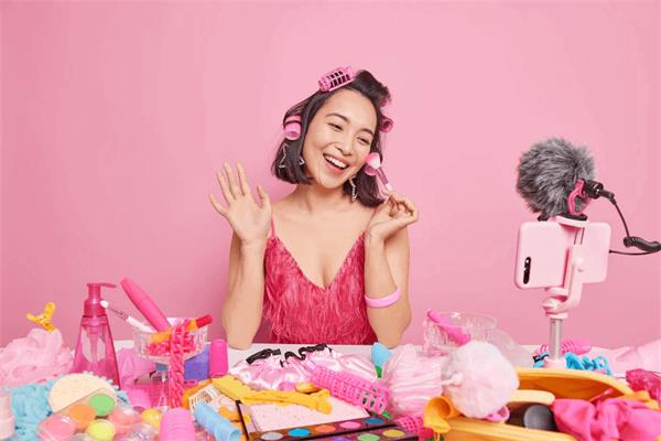 KOC崛起：为什么垂直领域的小众红人正在主导海外网红营销
